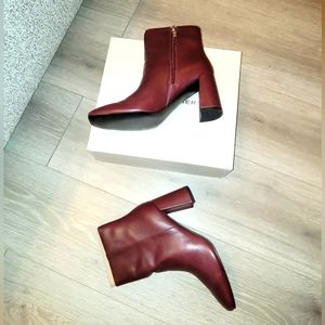 Marc Fisher | Leather Fellie Square-Toe Booties | Burgundy | Size 8 